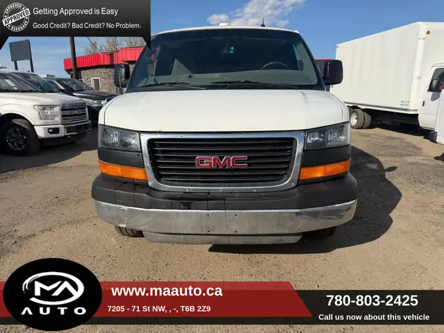 2014 GMC Savana 3500 155' Cargo Van - Photo 2