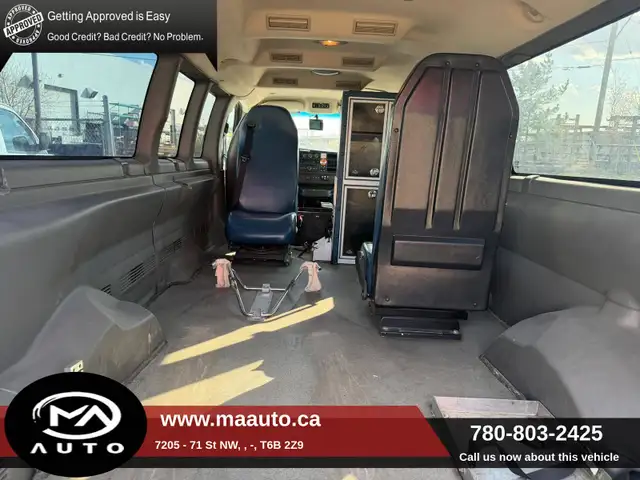 2014 GMC Savana 3500 155' Cargo Van - Photo 8