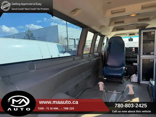 2014 GMC Savana 3500 155' Cargo Van - Photo 9