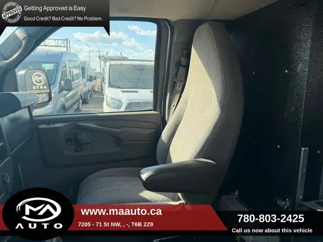 2014 GMC Savana 3500 155' Cargo Van - Photo 17