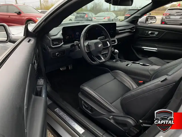 2025 Ford Mustang Convertible EcoBoost Premium - Photo 12