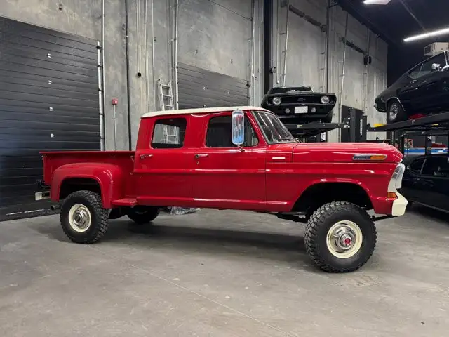 1970 Ford F-250 4x4 Crew Cab | 390 V8 | 4-Speed Manual - Photo 2