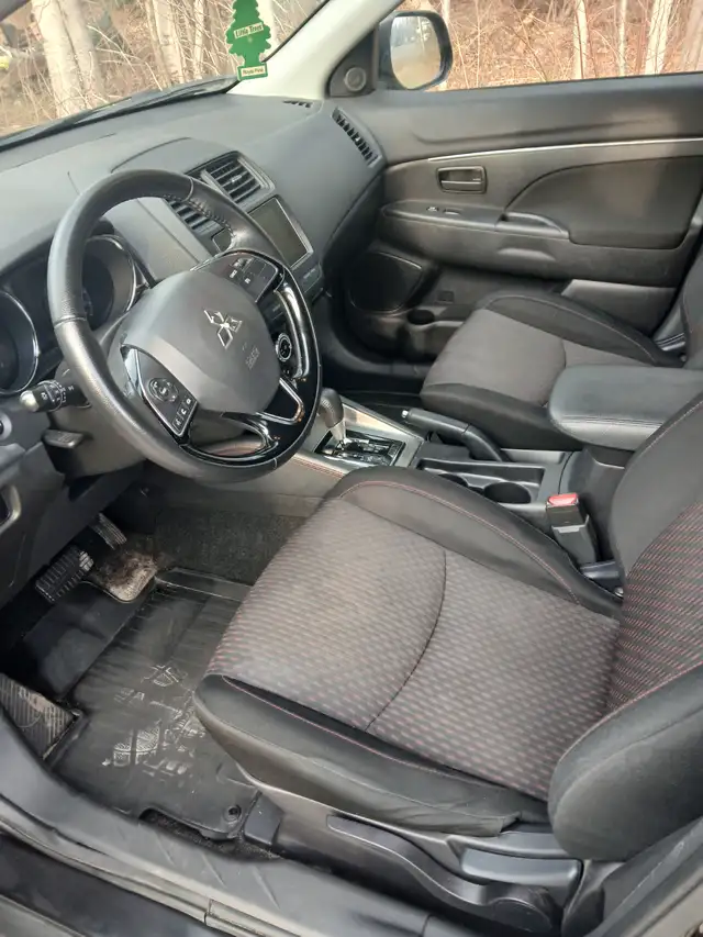 2019 Mitsubishi rvr - Photo 3