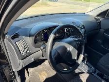 2010 Hyundai Elantra Touring GL, ONE OWNER, NO ACCIDENTS, ONLY 8 - Photo 11