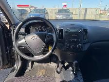 2010 Hyundai Elantra Touring GL, ONE OWNER, NO ACCIDENTS, ONLY 8 - Photo 13