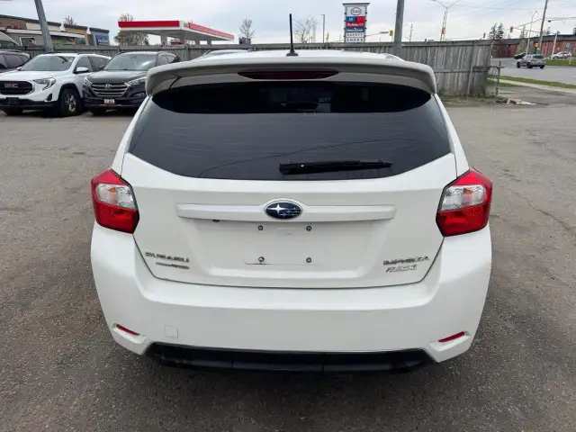 2016 Subaru Impreza 2.0i Limited Pkg, AWD, 4 CYL, 2 SETS WHEELS, - Photo 4