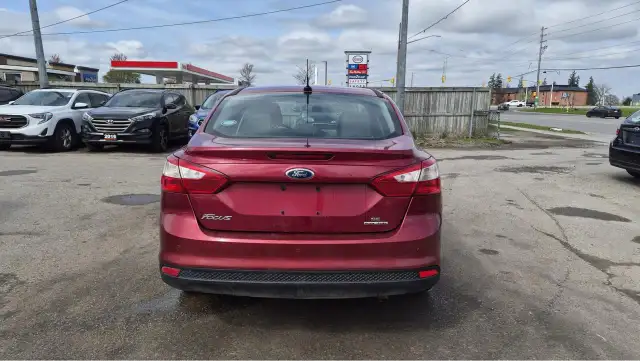 2013 Ford Focus SE, WELL MAINTAINED, ONLY 130KMS, CERTIFIED - Photo 4