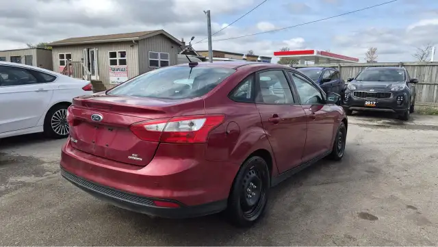 2013 Ford Focus SE, WELL MAINTAINED, ONLY 130KMS, CERTIFIED - Photo 5