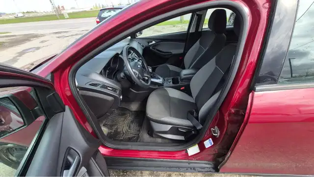 2013 Ford Focus SE, WELL MAINTAINED, ONLY 130KMS, CERTIFIED - Photo 9