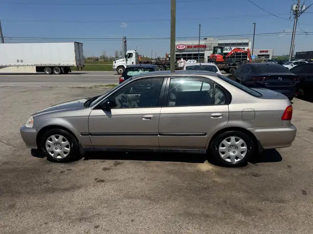 2000 Honda Civic Special Edition, WELL MAINTAINED. CERTIFIED - Photo 2