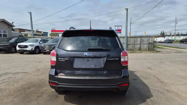 2015 Subaru Forester i Limited w/Tech Pkg, NO ACCIDENTS, AWD, CE - Photo 4