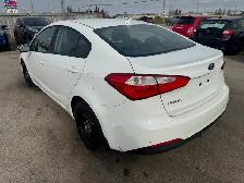 2016 Kia Forte LX, MANUAL, SEDAN, 4 CYL, GREAT ON FUEL, CERTIFIE - Photo 3