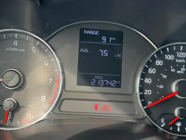 2016 Kia Forte LX, MANUAL, SEDAN, 4 CYL, GREAT ON FUEL, CERTIFIE - Photo 13