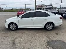 2016 Volkswagen Jetta TRENDLINE, SEDAN, ALLOYS, 4 CYLINDER, CERT - Photo 2
