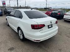 2016 Volkswagen Jetta TRENDLINE, SEDAN, ALLOYS, 4 CYLINDER, CERT - Photo 3