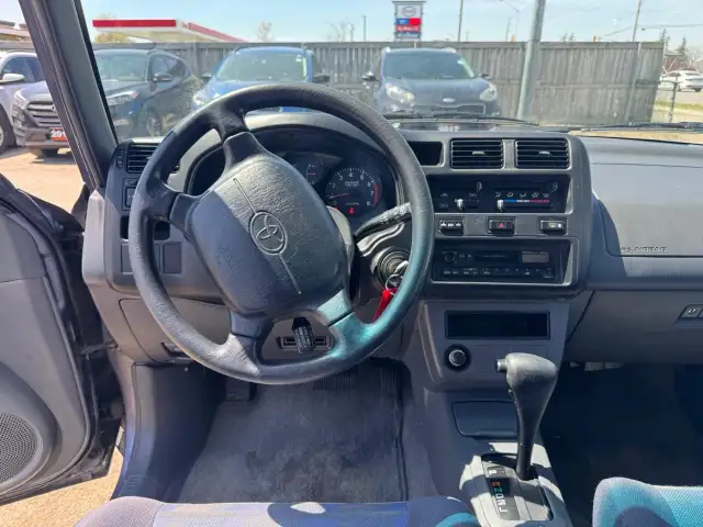 1997 Toyota RAV4 MINT SHAPE, RELIABLE, AUTO, 4CYL, 4X4, CERTIFIE - Photo 12