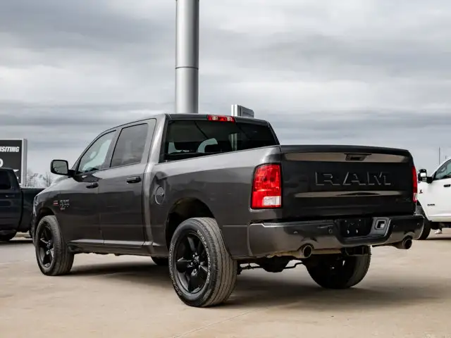 2022 Ram 1500 Classic Express - Photo 6