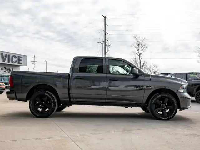 2022 Ram 1500 Classic Express - Photo 10