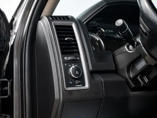 2022 Ram 1500 Classic Express - Photo 18