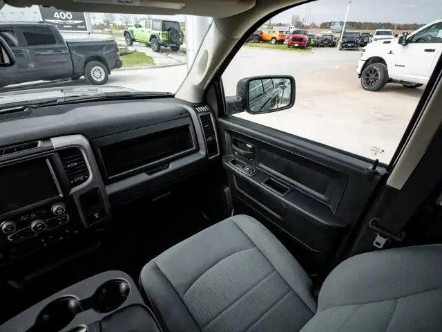 2022 Ram 1500 Classic Express - Photo 25