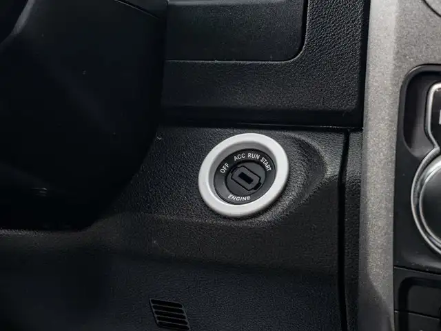 2022 Ram 1500 Classic Express - Photo 32