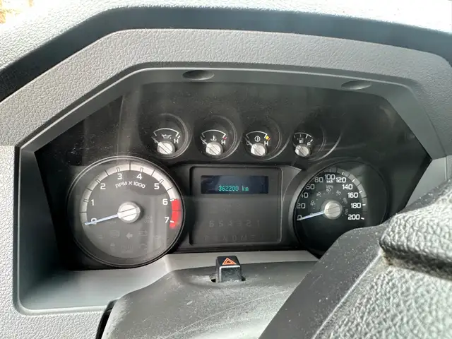 2012 Ford F-350 XLT - Photo 15
