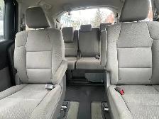 2016 Honda Odyssey LX - Photo 16
