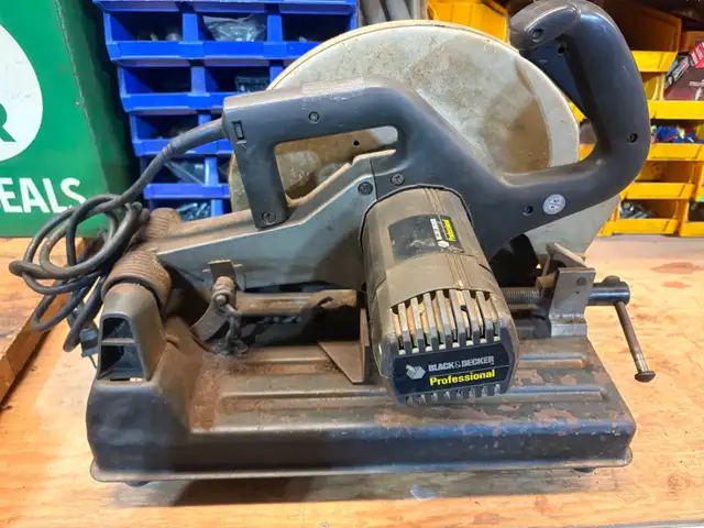 Chop Saw Black & Decker - Photo 2