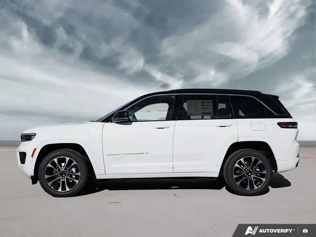 2025 Jeep Grand Cherokee OVERLAND | 4X4 | PANO ROOF | NAV | LTHR - Photo 3