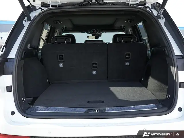 2025 Jeep Grand Cherokee OVERLAND | 4X4 | PANO ROOF | NAV | LTHR - Photo 9
