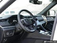 2025 Jeep Grand Cherokee OVERLAND | 4X4 | PANO ROOF | NAV | LTHR - Photo 11