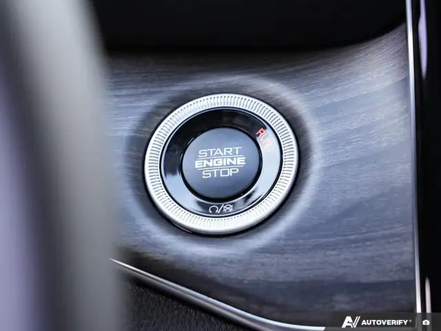 2025 Jeep Grand Cherokee OVERLAND | 4X4 | PANO ROOF | NAV | LTHR - Photo 17