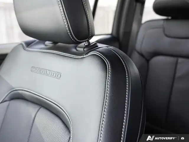 2025 Jeep Grand Cherokee OVERLAND | 4X4 | PANO ROOF | NAV | LTHR - Photo 22