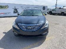 2011 Hyundai SONATA - Photo 2