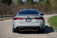 2025 BMW M4 - Photo 7