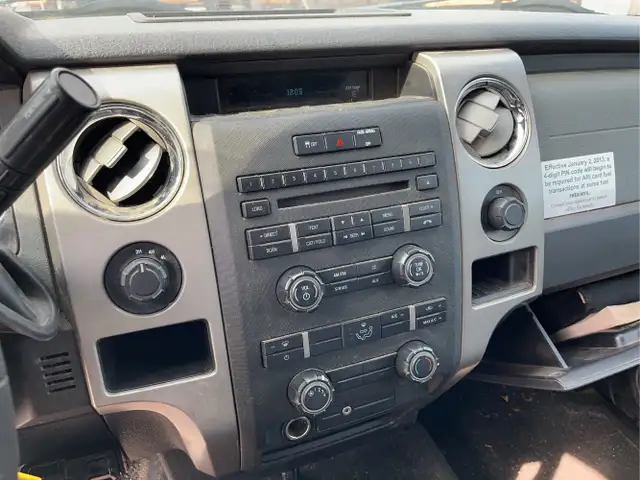2011 Ford F-150 - Photo 12