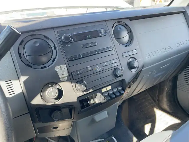 2013 Ford F-250 Super Duty - Photo 12