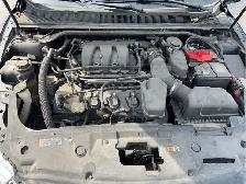 2018 Ford Taurus - Photo 9