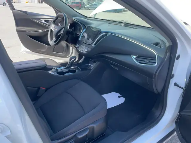 2021 Chevrolet Malibu - Photo 18