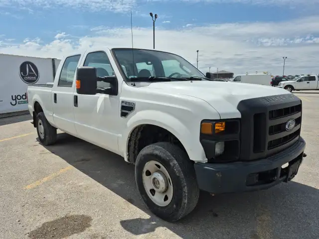 2010 Ford F-250 Super Duty - Photo 3