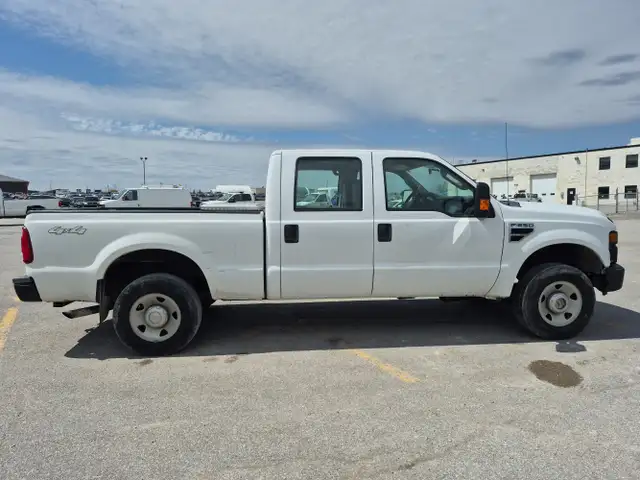 2010 Ford F-250 Super Duty - Photo 4