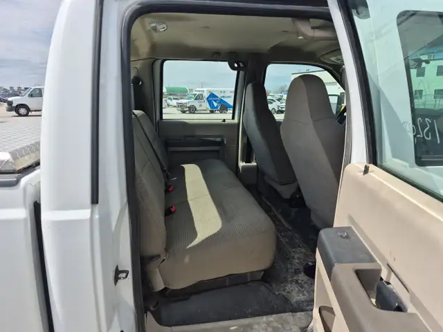 2010 Ford F-250 Super Duty - Photo 32