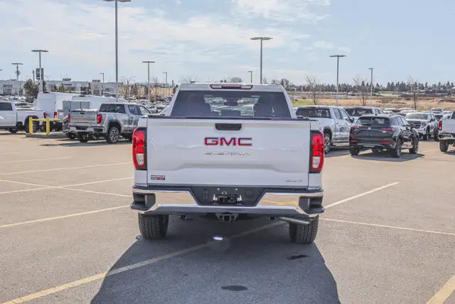 2026 GMC Sierra 1500 SLE - Photo 7