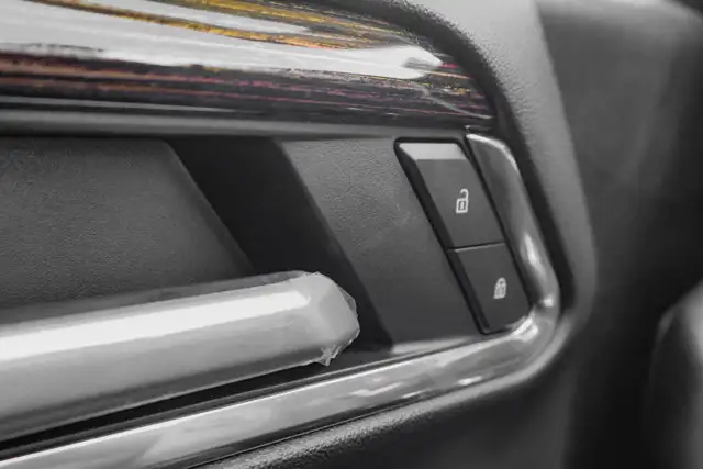 2026 GMC Sierra 1500 SLE - Photo 17