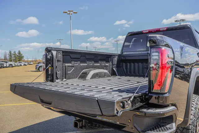 2026 GMC Sierra 2500HD AT4X - Photo 8