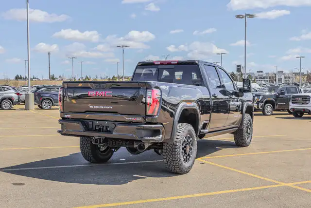 2026 GMC Sierra 2500HD AT4X - Photo 9