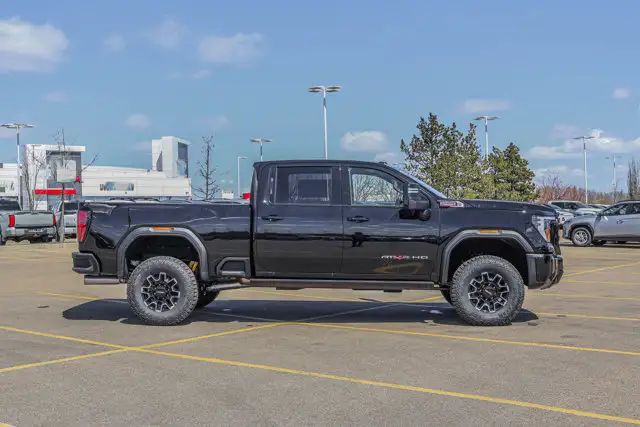 2026 GMC Sierra 2500HD AT4X - Photo 10