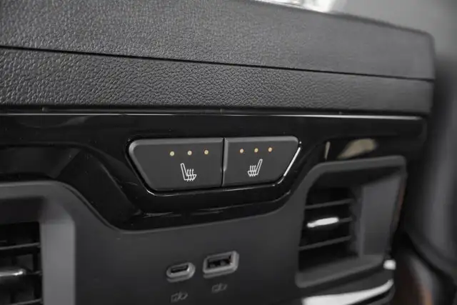 2026 GMC Sierra 2500HD AT4X - Photo 35