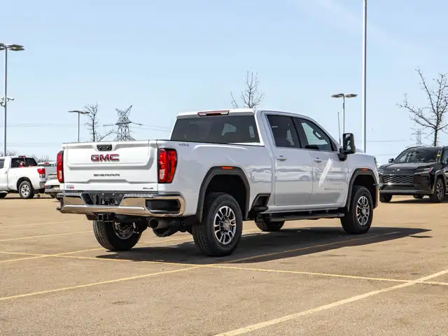 2026 GMC Sierra 3500HD SLE - Photo 8