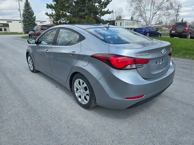 2015 Hyundai Elantra GL - Photo 6